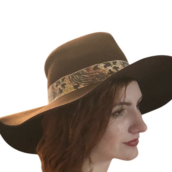 Disney Animal Kingdom Dark Brown Wool Floppy Festival boho Hat NWT - Picture 2 of 4